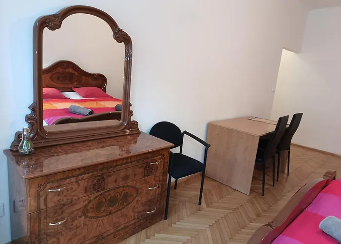 Rooms In The Center Of Old Town